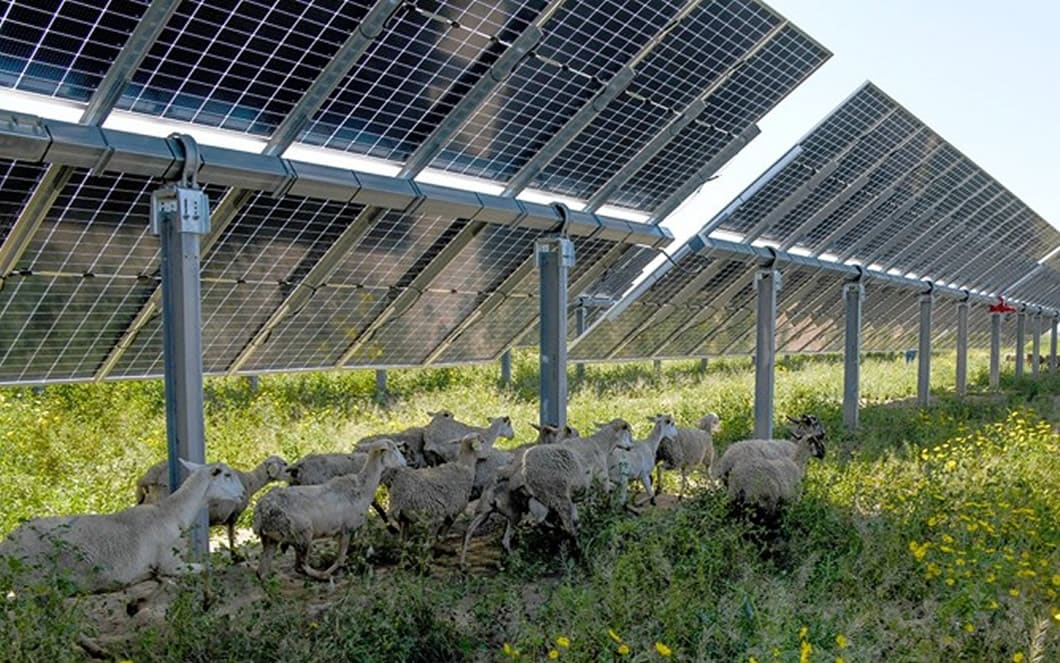 Solar as a Service - Predictive Engineering FEA and CFD consulting services for Renewables (solar, wind, hydrogen and batteries)